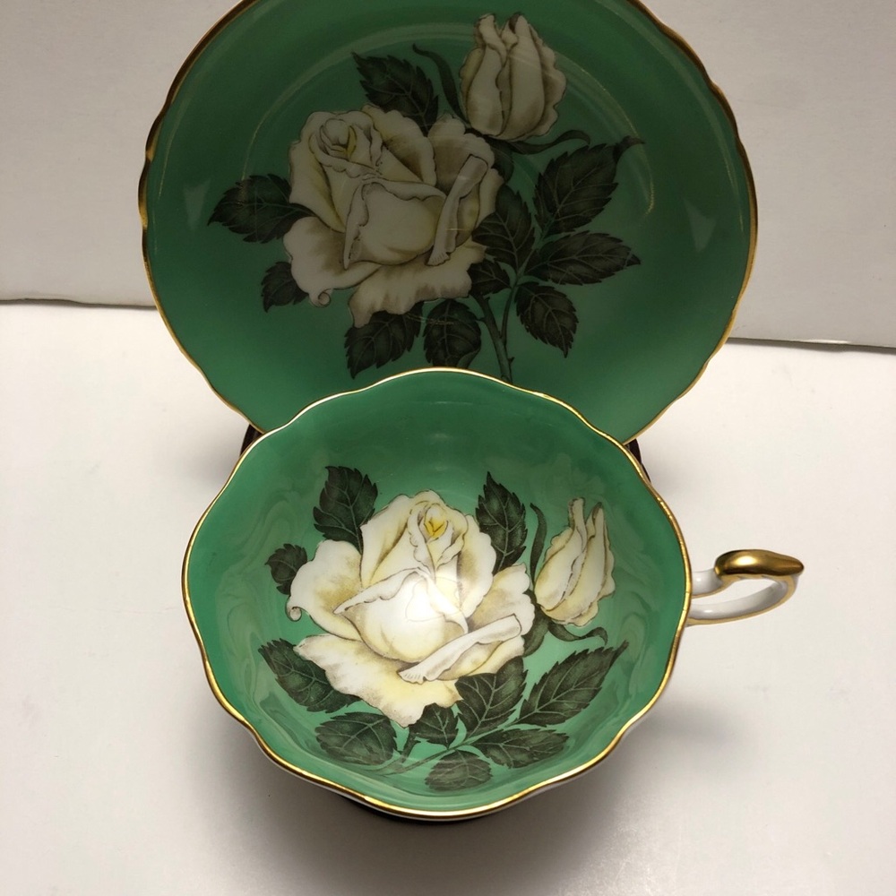 Paragon Double Warrant Cabbage Rose Tea Cup & Saucer Green Teacup Vintage - Picture 1 of 16